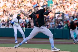 SF Giants embarrassed by A’s on all-around shoddy Fourth of July night